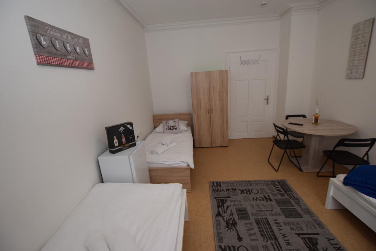 Monteurzimmer Kirchheim-Teck Кирххайм-унтер-Тек Экстерьер фото