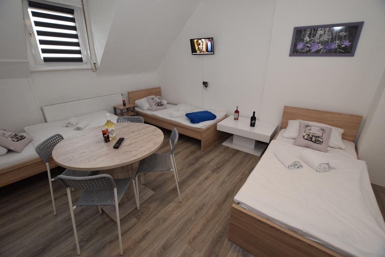 Monteurzimmer Kirchheim-Teck Кирххайм-унтер-Тек Экстерьер фото