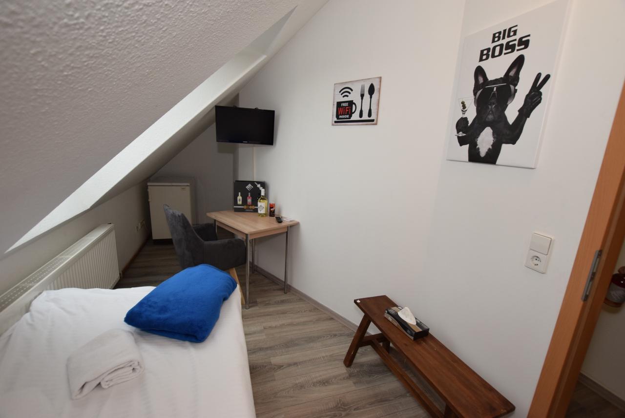 Monteurzimmer Kirchheim-Teck Кирххайм-унтер-Тек Экстерьер фото